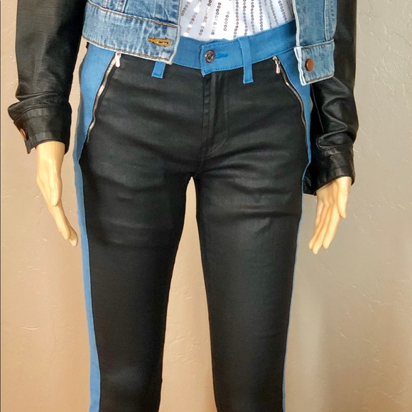 Woman’s 7 For All Mankind blue and black jeans. - Picture 4 of 8